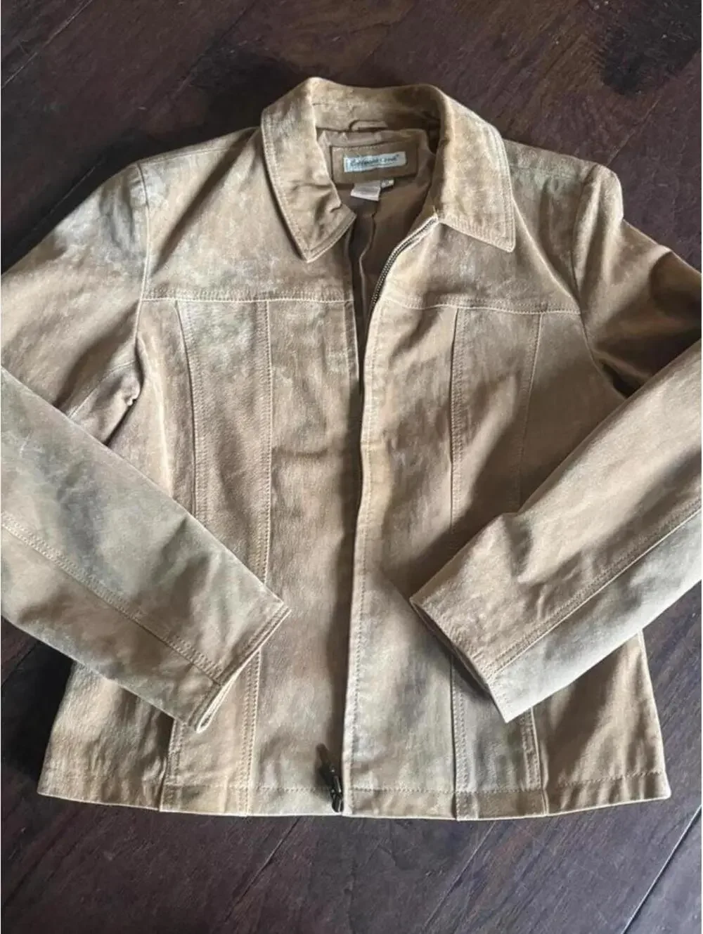 Y2K genuine 100% suede leather jacket in the dreamiest warm camel tan.